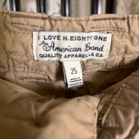 Tan Shorts with White Rope Belt - Size 25 - Perfect for Summer - Picture 3 of 3